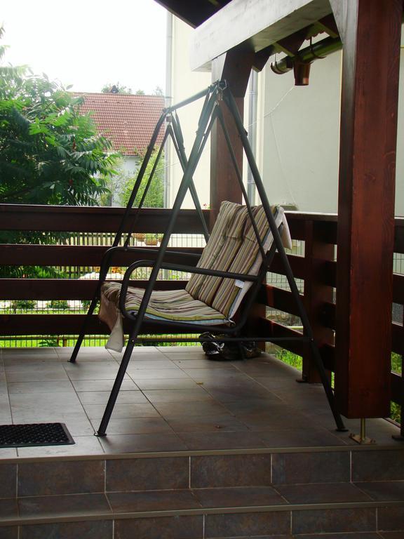 Colt De Rai Hotel Covasna Bagian luar foto